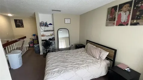 17505 NW 67th Place Hialeah FL 33015
