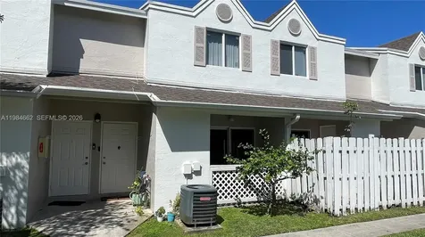 17505 NW 67th Place Hialeah FL 33015