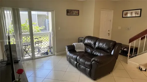 17505 NW 67th Place Hialeah FL 33015
