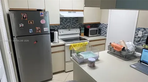 17505 NW 67th Place Hialeah FL 33015