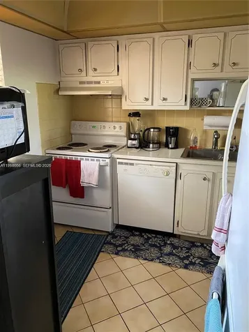 1035 Country Club Drive Margate FL 33063