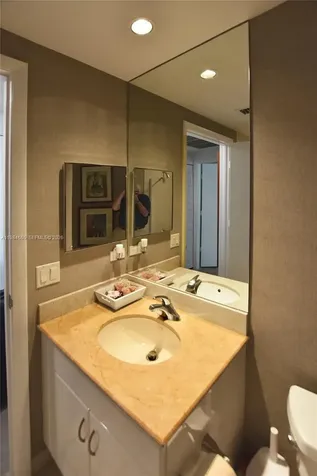 801 Brickell Key Boulevard Miami FL 33131