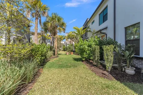 8351 NW 7th Court Plantation FL 33324