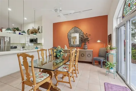 15201 S Wilshire Circle S Pembroke Pines FL 33027