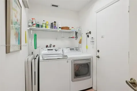 15201 S Wilshire Circle S Pembroke Pines FL 33027