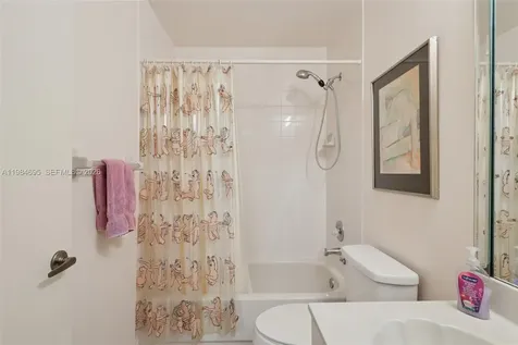 15201 S Wilshire Circle S Pembroke Pines FL 33027