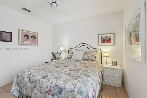 15201 S Wilshire Circle S Pembroke Pines FL 33027