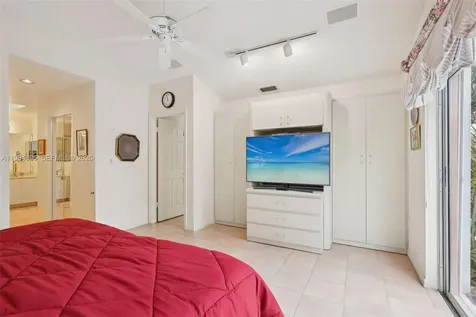 15201 S Wilshire Circle S Pembroke Pines FL 33027
