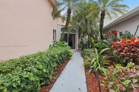 15201 S Wilshire Circle S Pembroke Pines FL 33027