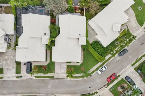 15201 S Wilshire Circle S Pembroke Pines FL 33027