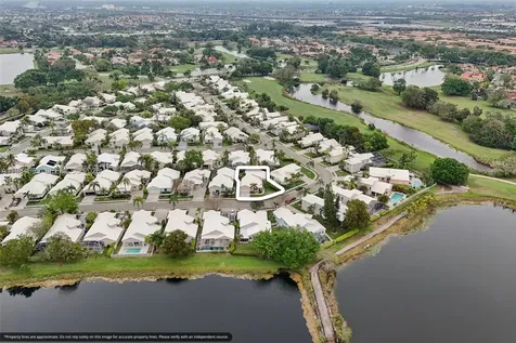 15201 S Wilshire Circle S Pembroke Pines FL 33027