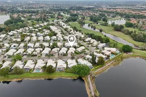15201 S Wilshire Circle S Pembroke Pines FL 33027