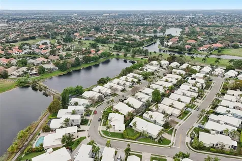 15201 S Wilshire Circle S Pembroke Pines FL 33027