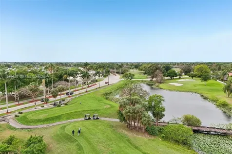 15201 S Wilshire Circle S Pembroke Pines FL 33027