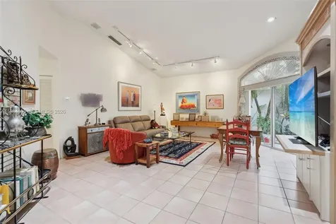 15201 S Wilshire Circle S Pembroke Pines FL 33027