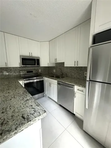 716 NW 98th Way Plantation FL 33324