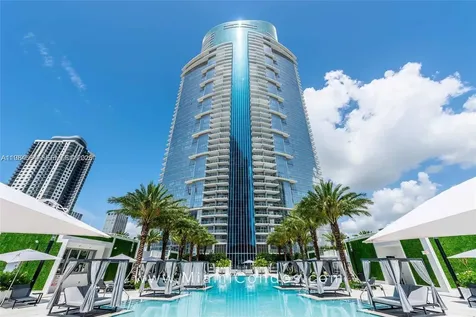 851 NE 1st Avenue Miami FL 33132