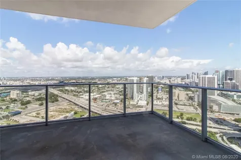 851 NE 1st Avenue Miami FL 33132