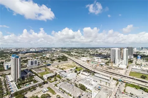 851 NE 1st Avenue Miami FL 33132