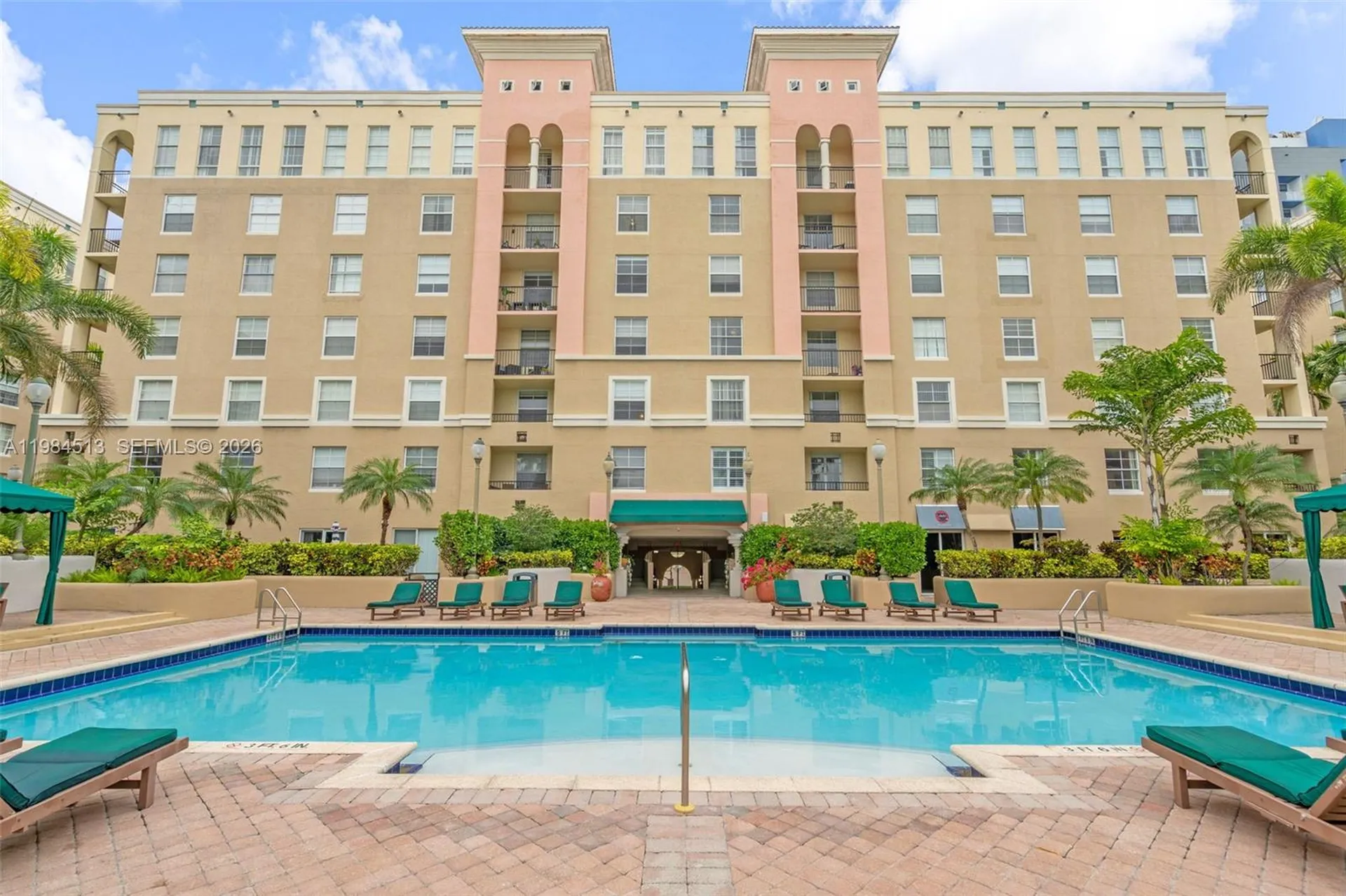 520 SE 5th Avenue Fort Lauderdale FL 33301