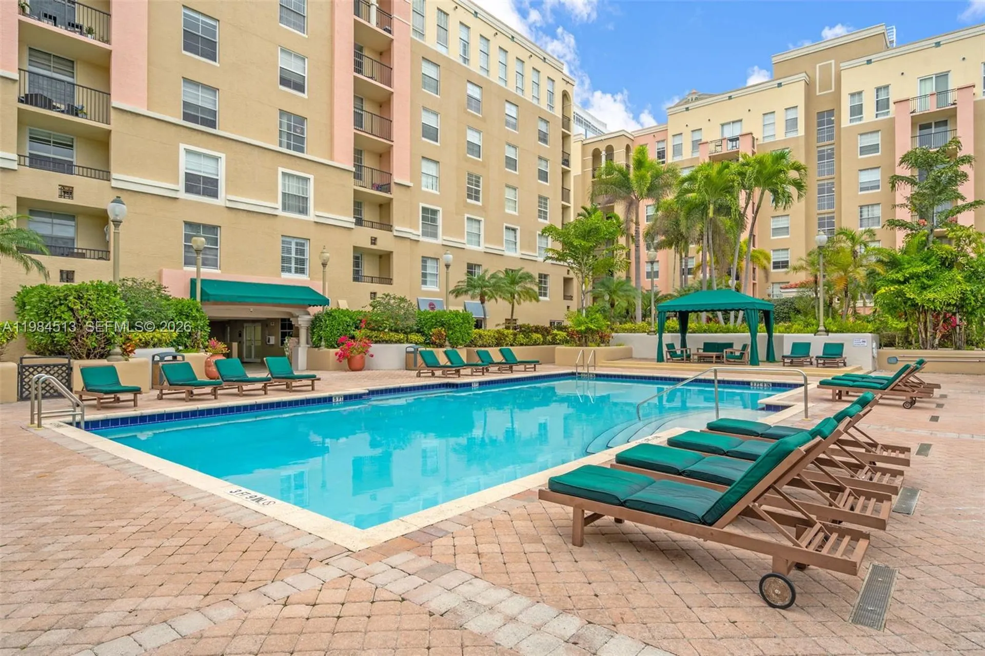 520 SE 5th Avenue Fort Lauderdale FL 33301
