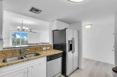 520 SE 5th Avenue Fort Lauderdale FL 33301