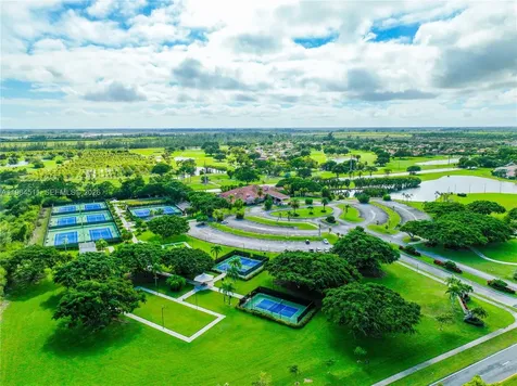 2835 Fairways Drive Homestead FL 33035