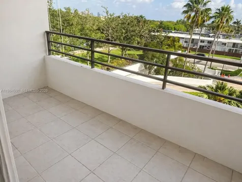 2500 Parkview Drive Hallandale Beach FL 33009