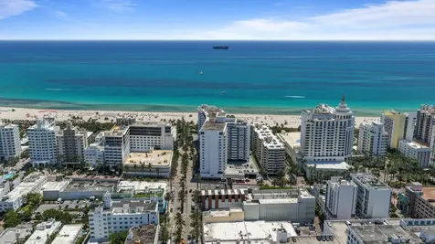 100 Lincoln Road Miami Beach FL 33139