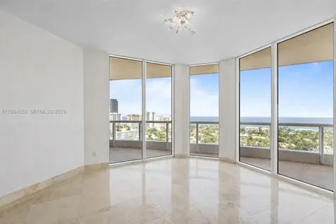 21200 Point Place Aventura FL 33180