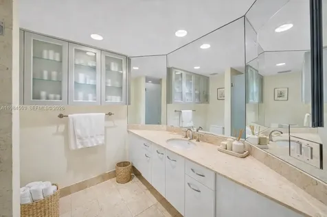 21200 Point Place Aventura FL 33180