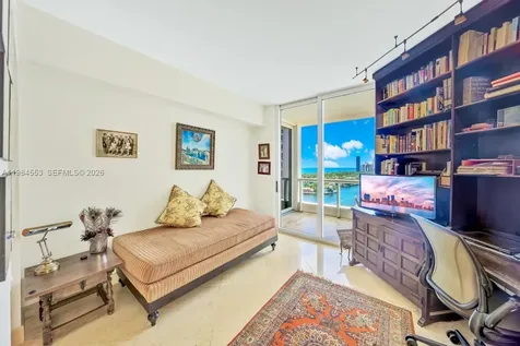 21200 Point Place Aventura FL 33180