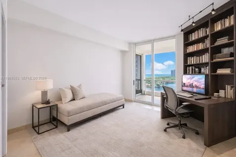 21200 Point Place Aventura FL 33180