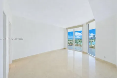 21200 Point Place Aventura FL 33180