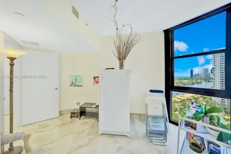 21200 Point Place Aventura FL 33180