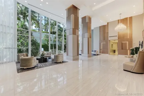 21200 Point Place Aventura FL 33180