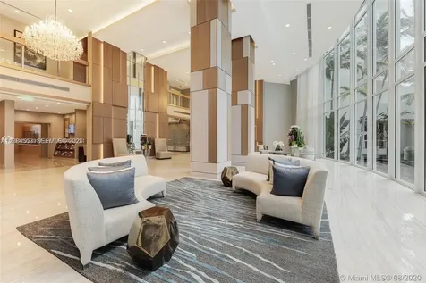 21200 Point Place Aventura FL 33180