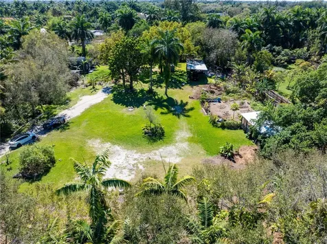 154TH Street - 861 North Miami Beach FL 33162