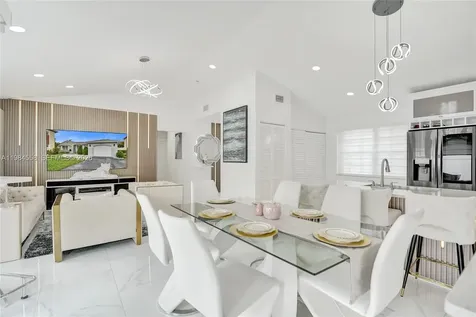 11761 NW 12th Street Pembroke Pines FL 33026