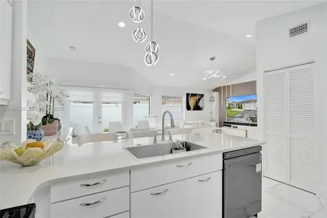 11761 NW 12th Street Pembroke Pines FL 33026
