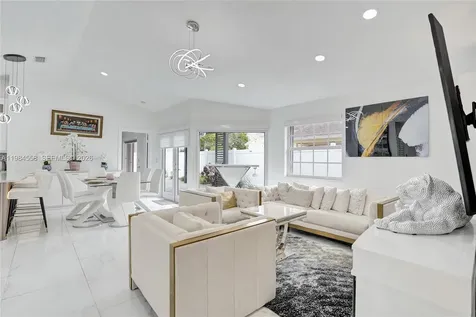 11761 NW 12th Street Pembroke Pines FL 33026