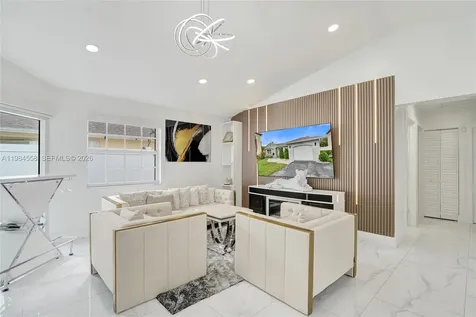 11761 NW 12th Street Pembroke Pines FL 33026