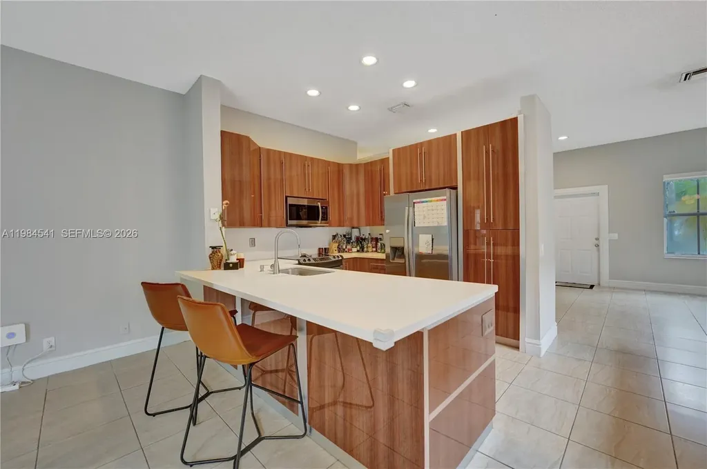 930 Bluewood Terrace Weston FL 33327