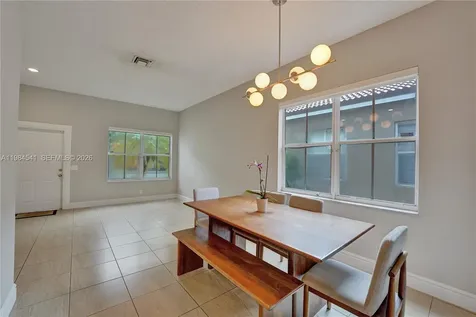 930 Bluewood Terrace Weston FL 33327