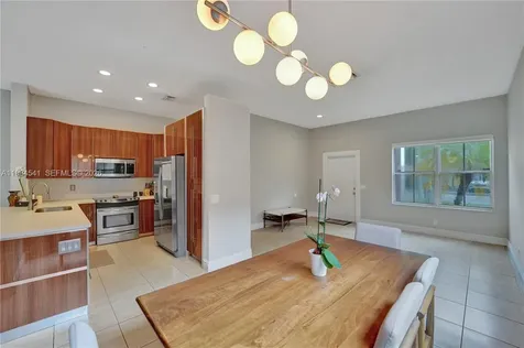 930 Bluewood Terrace Weston FL 33327