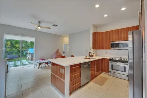 930 Bluewood Terrace Weston FL 33327