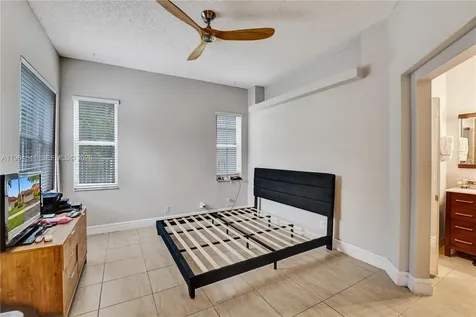 930 Bluewood Terrace Weston FL 33327