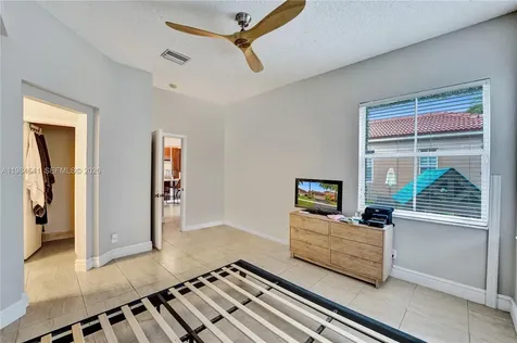 930 Bluewood Terrace Weston FL 33327
