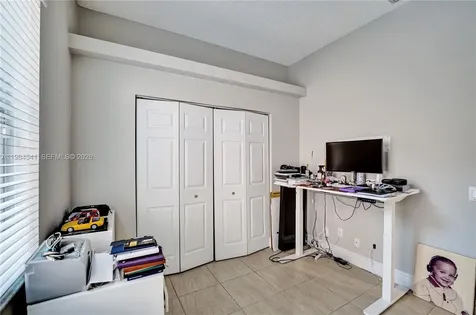 930 Bluewood Terrace Weston FL 33327