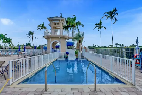 930 Bluewood Terrace Weston FL 33327